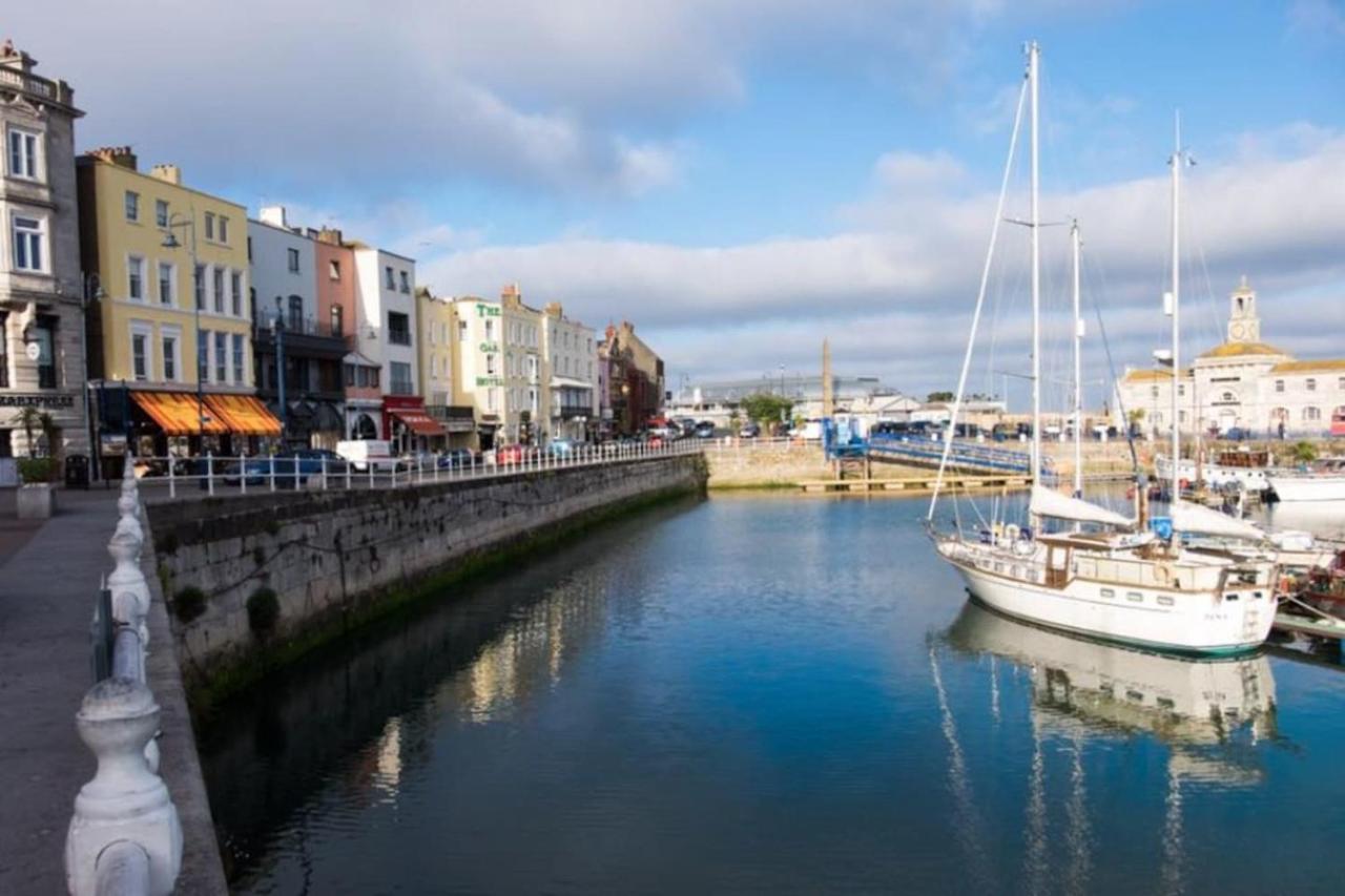 Vitamin Sea - Beachfront Apartment - Sleeps 4 Ramsgate Kültér fotó