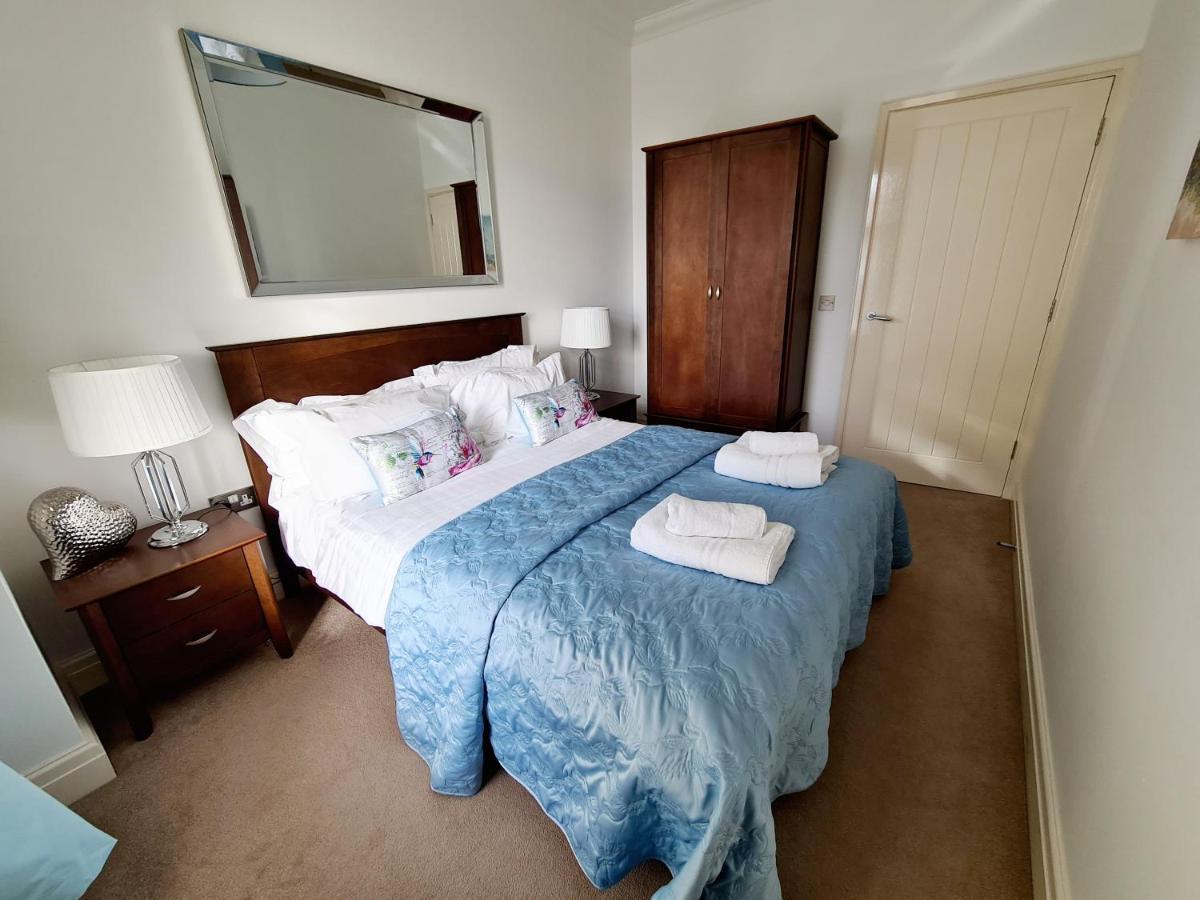Vitamin Sea - Beachfront Apartment - Sleeps 4 Ramsgate Kültér fotó