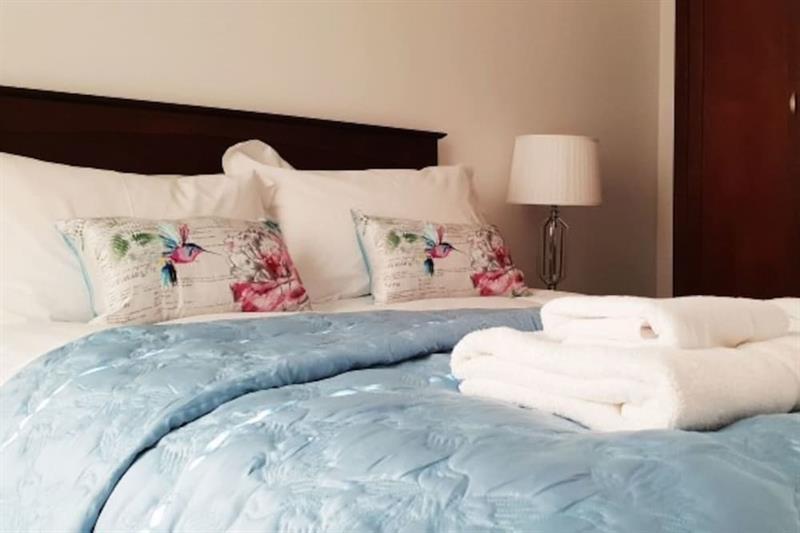 Vitamin Sea - Beachfront Apartment - Sleeps 4 Ramsgate Kültér fotó
